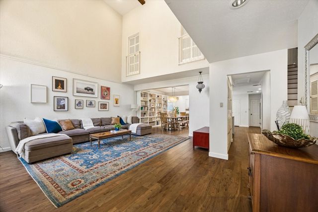 2832 Bellefontaine Street, Houston, TX 77025