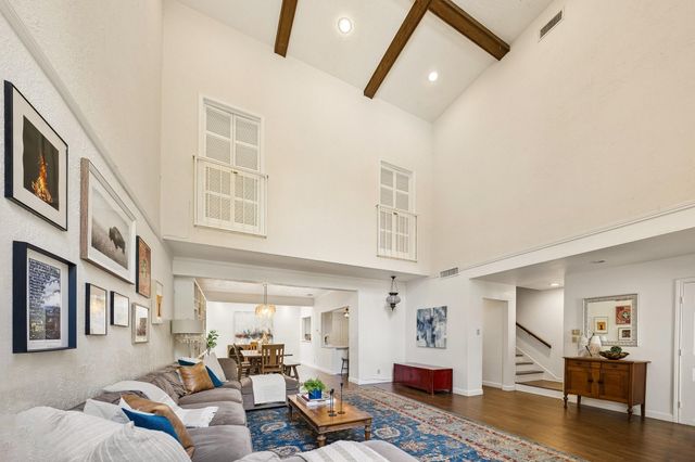 2832 Bellefontaine Street, Houston, TX 77025