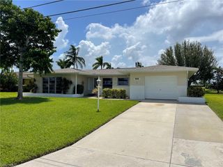 1040 SE 43rd ST, Cape Coral, FL 33904