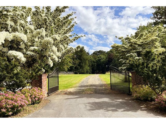 17236 Nw LUCY REEDER Rd, Portland, OR 97231