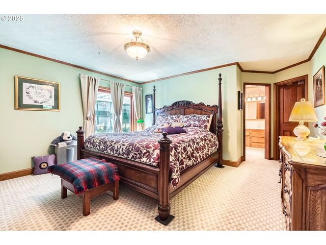 17236 Nw LUCY REEDER Rd, Portland, OR 97231