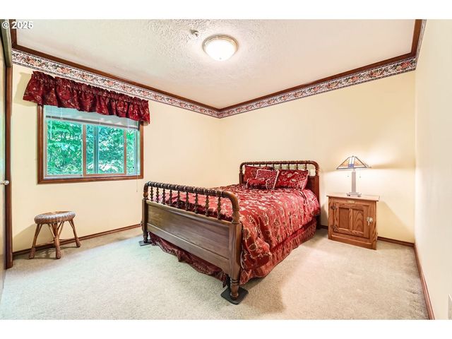 17236 Nw LUCY REEDER Rd, Portland, OR 97231