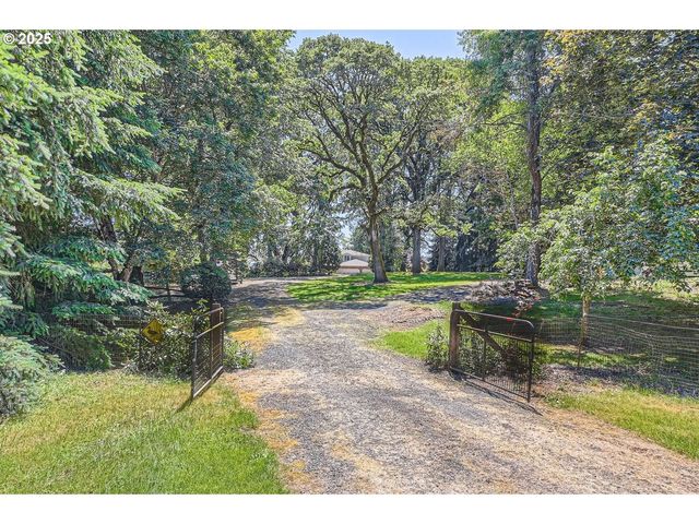 17236 Nw LUCY REEDER Rd, Portland, OR 97231