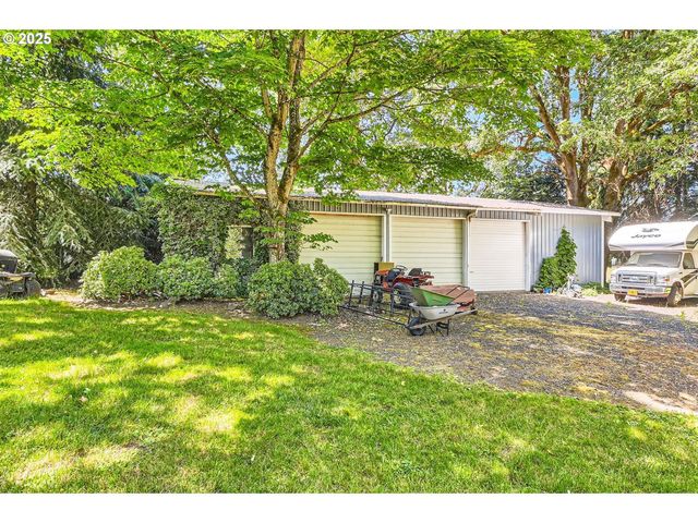 17236 Nw LUCY REEDER Rd, Portland, OR 97231