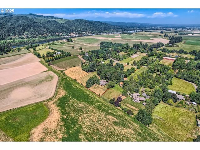 17236 Nw LUCY REEDER Rd, Portland, OR 97231