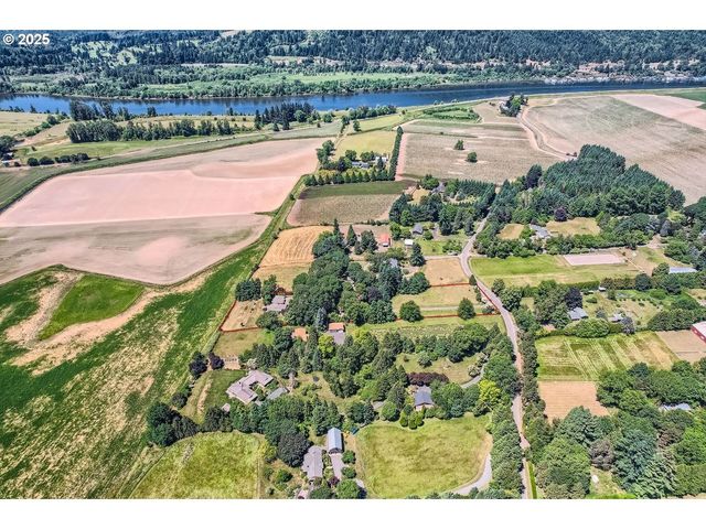 17236 Nw LUCY REEDER Rd, Portland, OR 97231