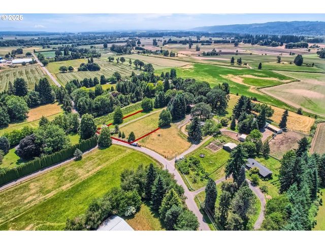 17236 Nw LUCY REEDER Rd, Portland, OR 97231