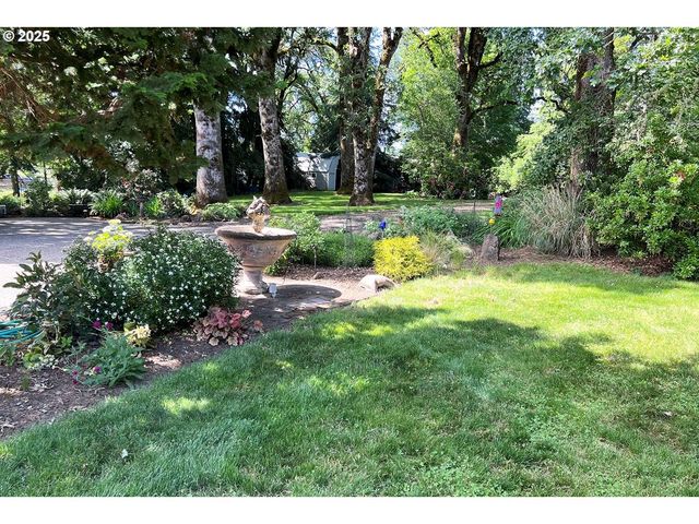 17236 Nw LUCY REEDER Rd, Portland, OR 97231