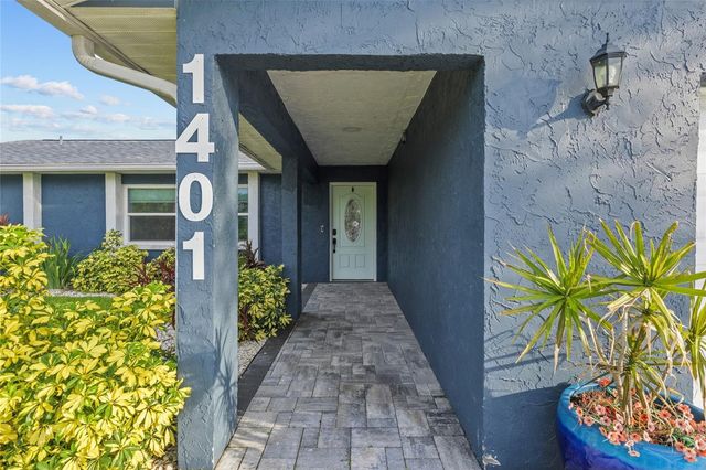 1401 GEORGETOWNE DRIVE, Sarasota, FL 34232