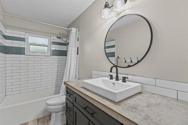 1401 GEORGETOWNE DRIVE, Sarasota, FL 34232
