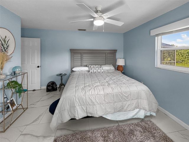 1401 GEORGETOWNE DRIVE, Sarasota, FL 34232