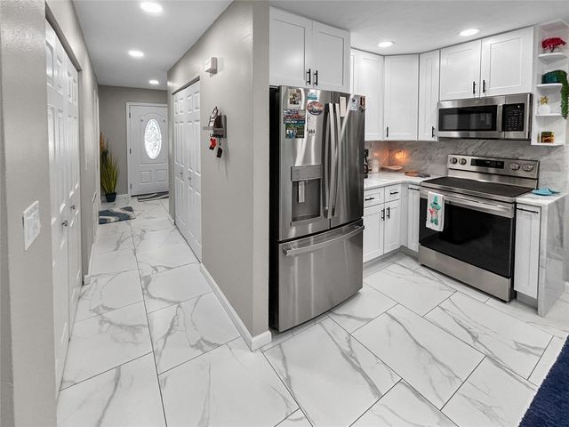 1401 GEORGETOWNE DRIVE, Sarasota, FL 34232