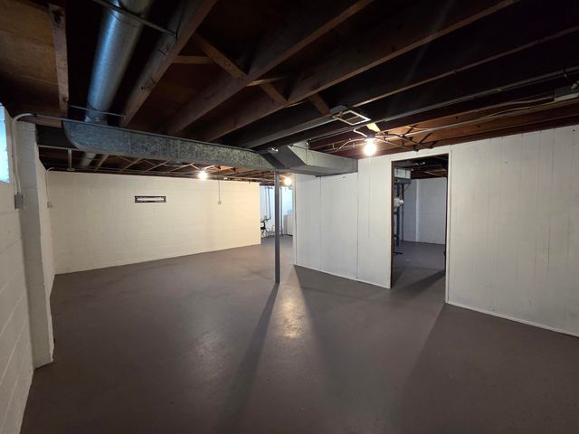 7625 White Oak Avenue, Hammond, IN 46324