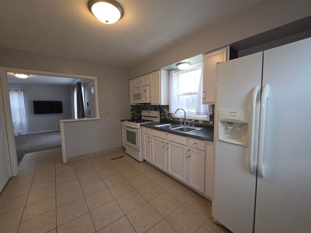 7625 White Oak Avenue, Hammond, IN 46324