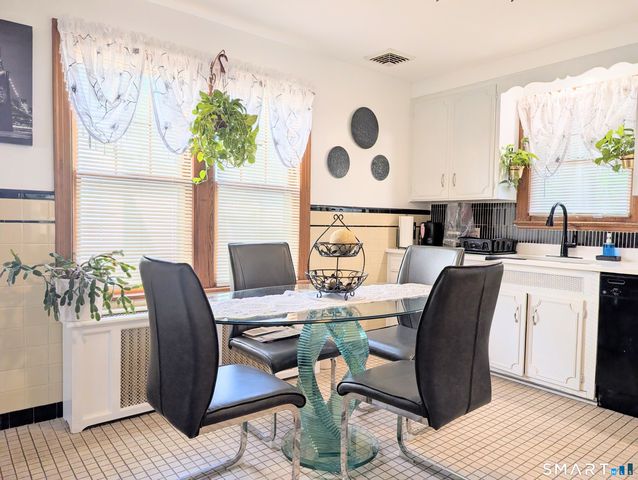 50 Union Street, Shelton, CT 06484