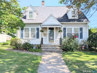 50 Union Street, Shelton, CT 06484
