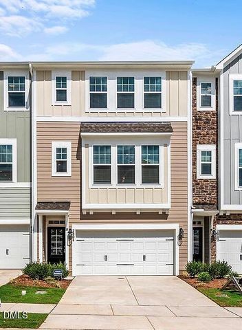 2804 Austin Fls Station, Apex, NC 27502