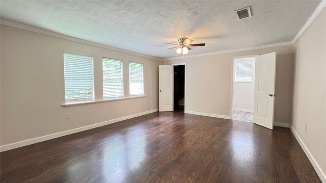 8211 Findlay Street, Houston, TX 77017