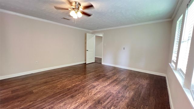 8211 Findlay Street, Houston, TX 77017