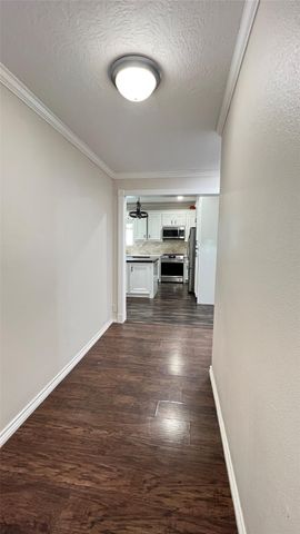 8211 Findlay Street, Houston, TX 77017