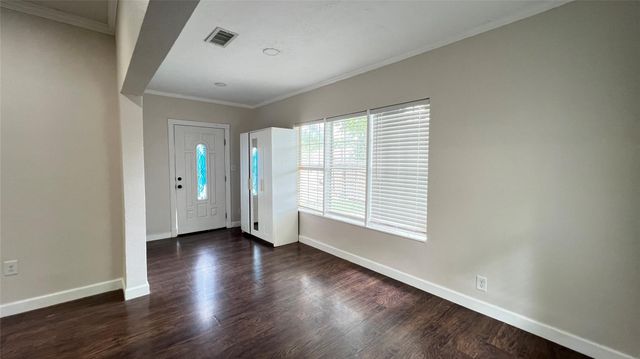 8211 Findlay Street, Houston, TX 77017
