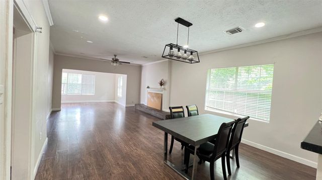 8211 Findlay Street, Houston, TX 77017