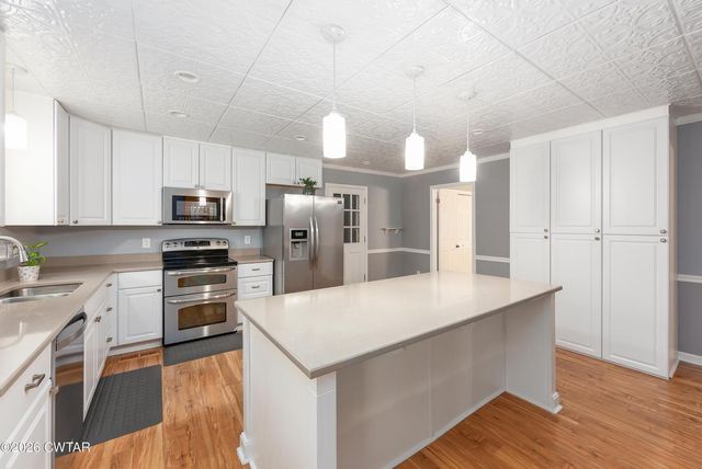 359 Old Bells Rd, Jackson, TN 38305