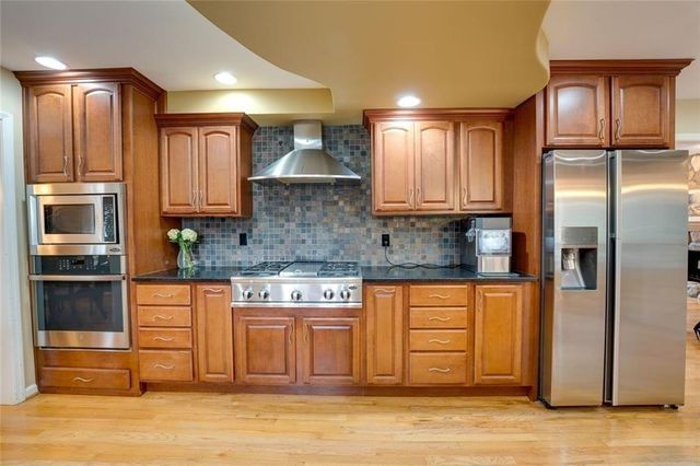 1290 Oakhaven Drive, Roswell, GA 30075