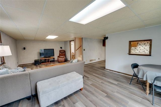 1290 Oakhaven Drive, Roswell, GA 30075