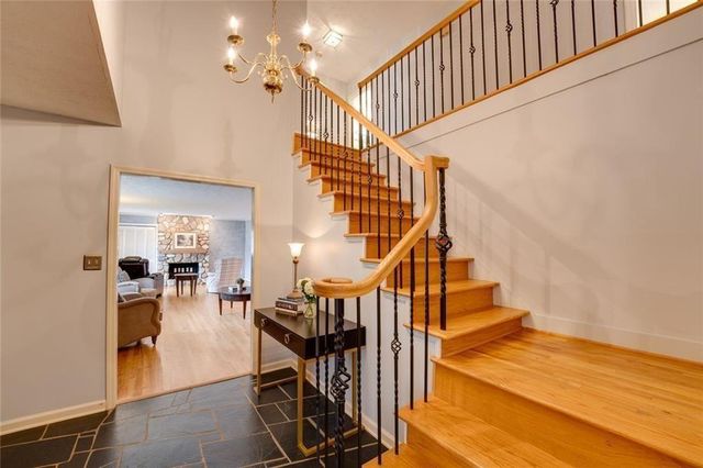 1290 Oakhaven Drive, Roswell, GA 30075