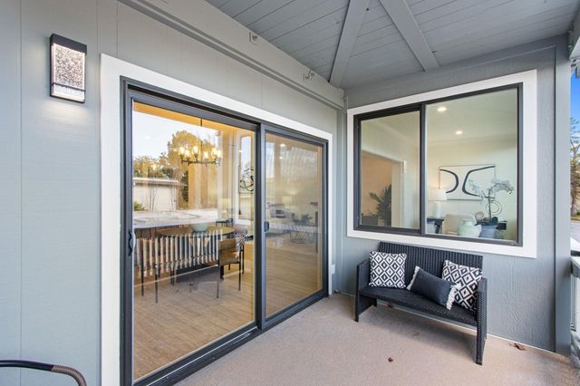 2772 Tice Creek Dr 4, Walnut Creek, CA 94595