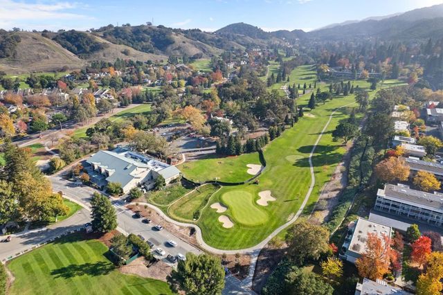 2772 Tice Creek Dr 4, Walnut Creek, CA 94595