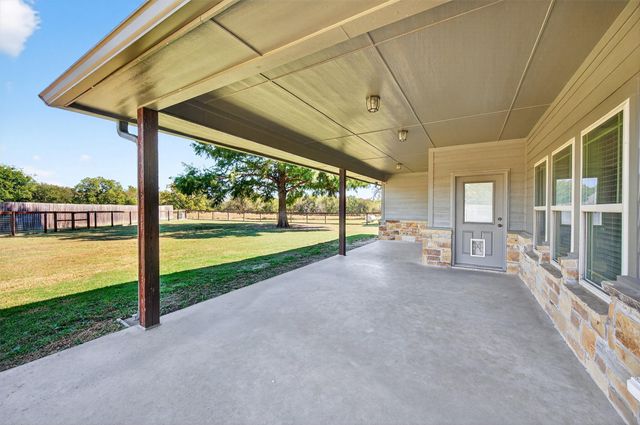 357 Pear Tree Lane, Collinsville, TX 76233