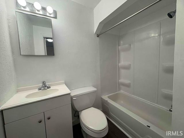 613 615 N Fulton Avenue, Evansville, IN 47710