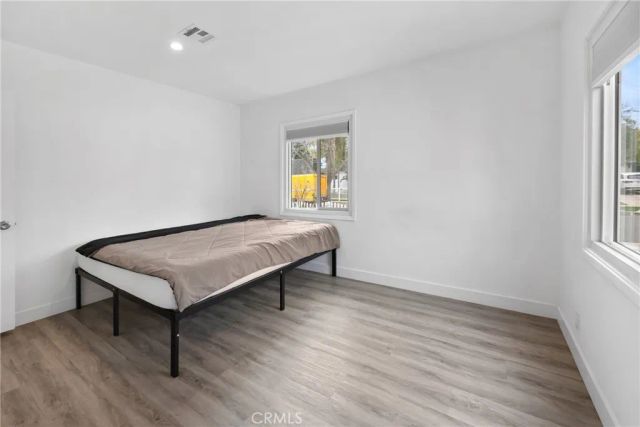 18015 Collins, Encino, CA 91316