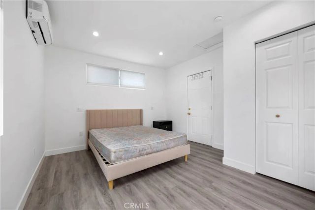 18015 Collins, Encino, CA 91316