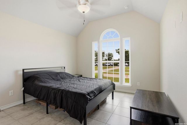 866 SEA WILLOW DR, Marion, TX 78124