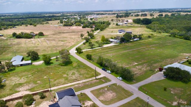 866 SEA WILLOW DR, Marion, TX 78124