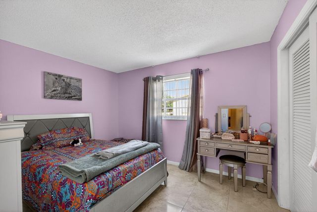 1827 Pinehurst Drive, West Palm Beach, FL 33407