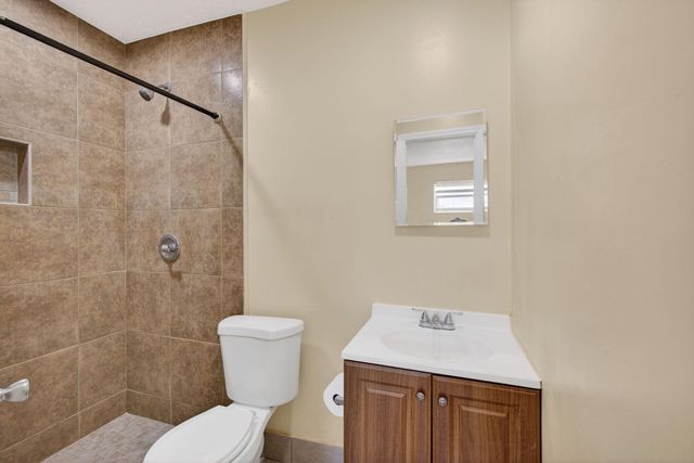 1827 Pinehurst Drive, West Palm Beach, FL 33407