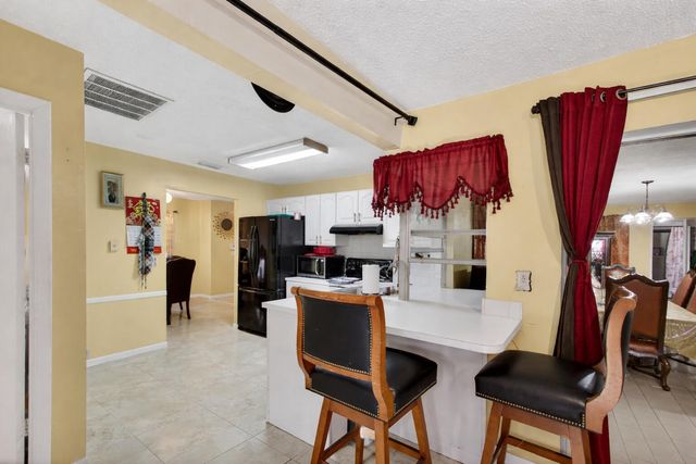 1827 Pinehurst Drive, West Palm Beach, FL 33407