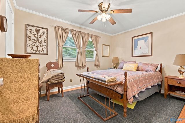 2211 Viscount Drive NW, Huntsville, AL 35810