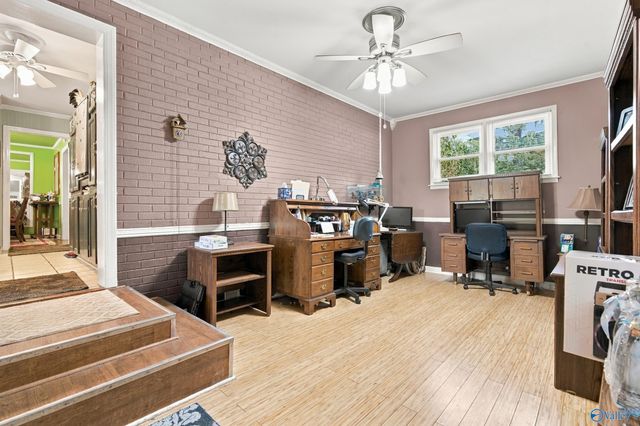 2211 Viscount Drive NW, Huntsville, AL 35810