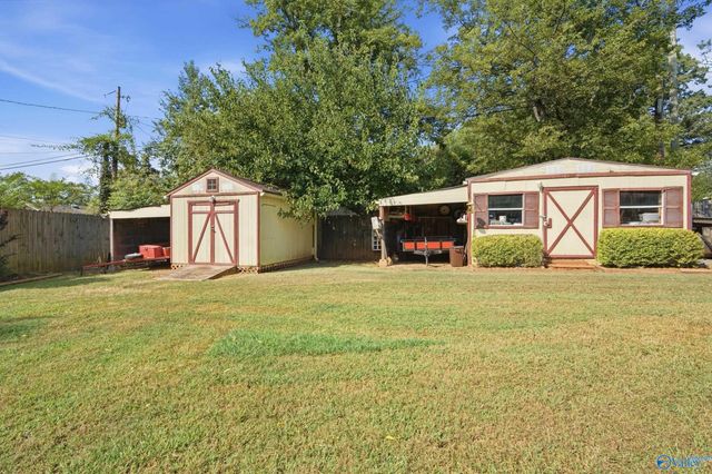 2211 Viscount Drive NW, Huntsville, AL 35810
