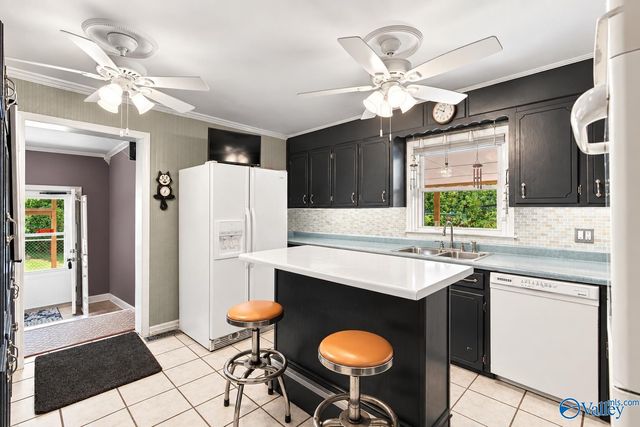 2211 Viscount Drive NW, Huntsville, AL 35810