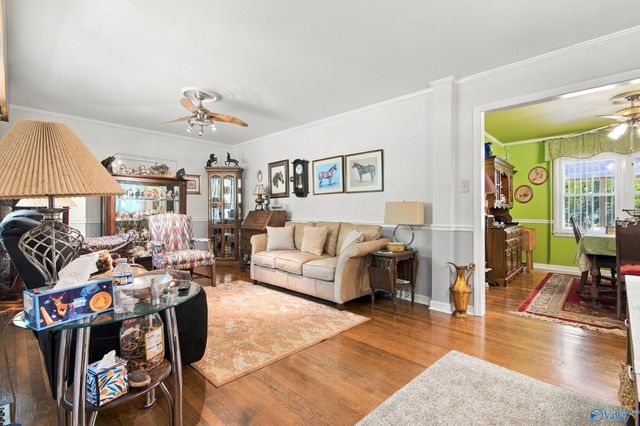 2211 Viscount Drive NW, Huntsville, AL 35810