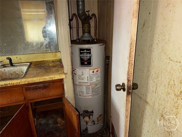 1307 Delesseps Avenue, Savannah, GA 31404