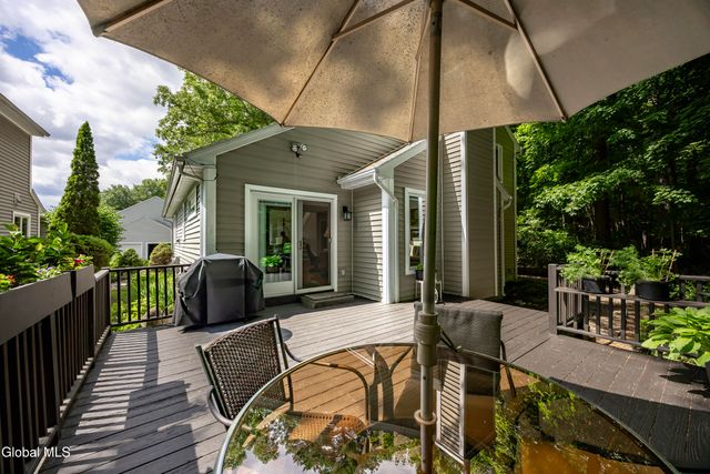 29 Pepper Lane, Saratoga Springs, NY 12866
