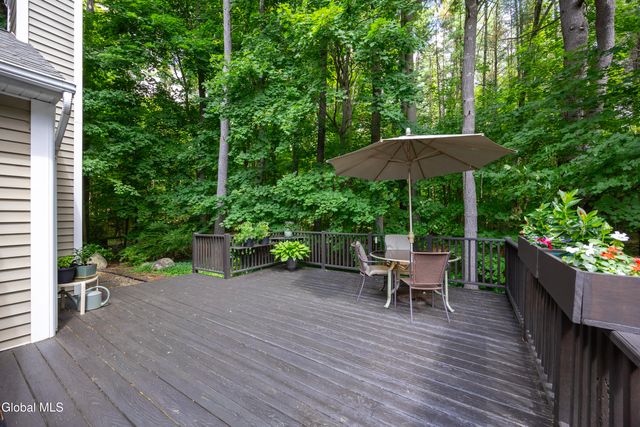 29 Pepper Lane, Saratoga Springs, NY 12866