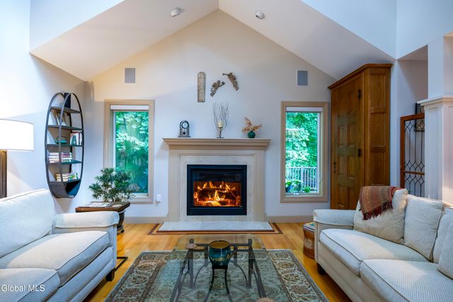 29 Pepper Lane, Saratoga Springs, NY 12866